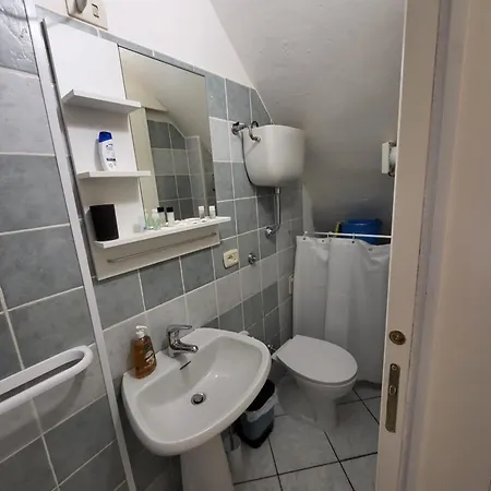 La Piccola Casetta Nel Centro Storico Apartman Iglesias