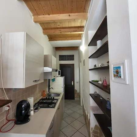 La Piccola Casetta Nel Centro Storico Apartman